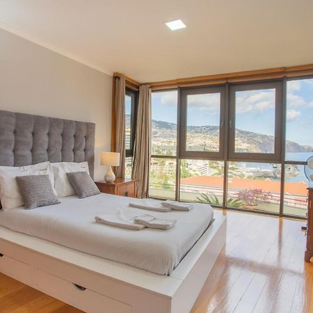 Flh Funchal Amazing Sea View Apartment With Pool Luaran gambar