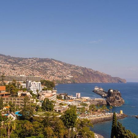 Flh Funchal Amazing Sea View Apartment With Pool Luaran gambar
