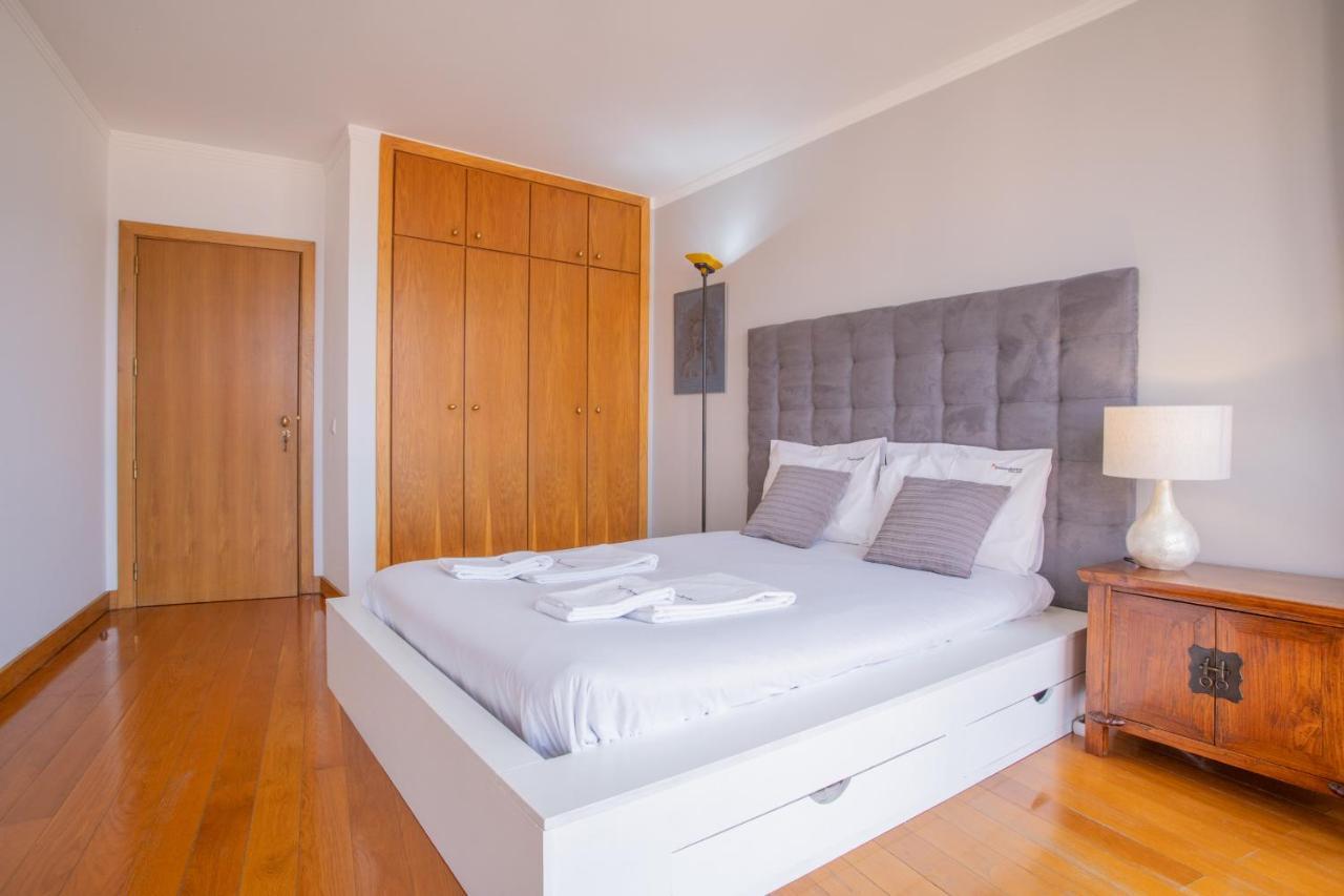 Flh Funchal Amazing Sea View Apartment With Pool Luaran gambar